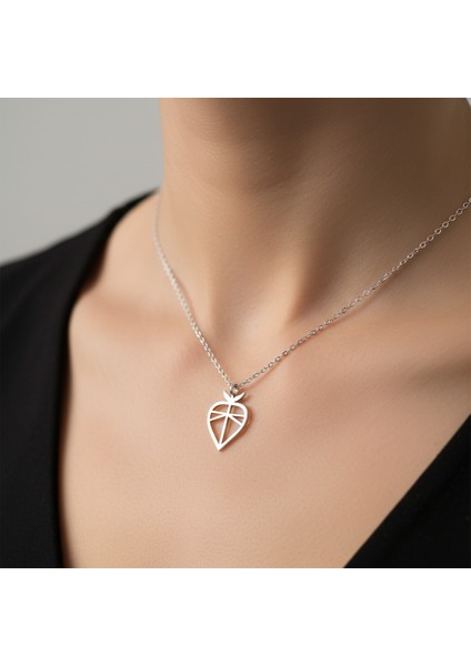 925 Ayar Gümüş Kolye Çilek SM254 fiyatları