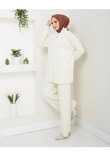 Balıkçı Yaka Tesettür Triko Takım - Ekru
