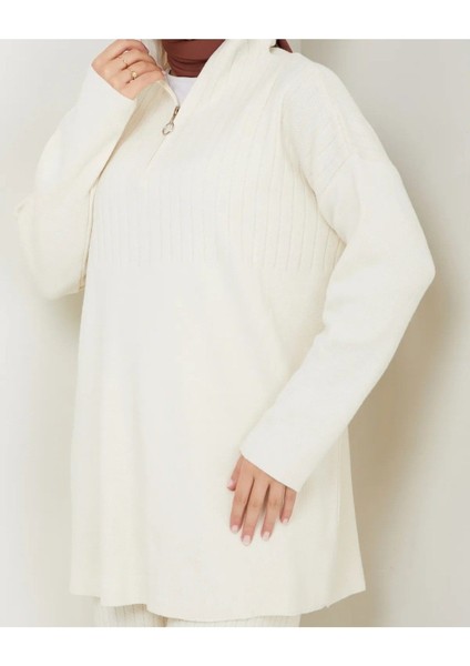 Balıkçı Yaka Tesettür Triko Takım - Ekru modelleri