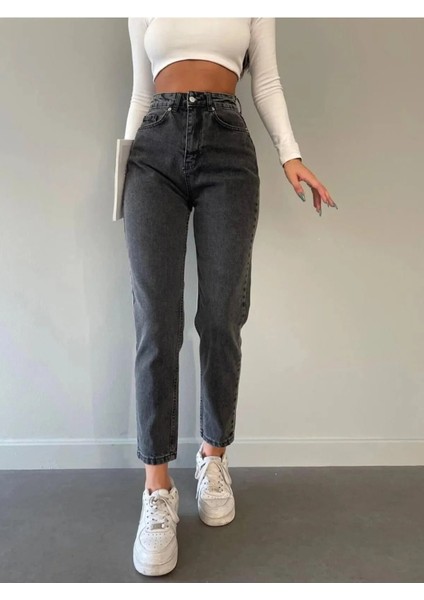 Mom Boyfriend Esnek Yüksek Bel Kadın Kot Pantolon – Rahat Kalıp, Şık Görünüm, Premium Denim Kalitesi