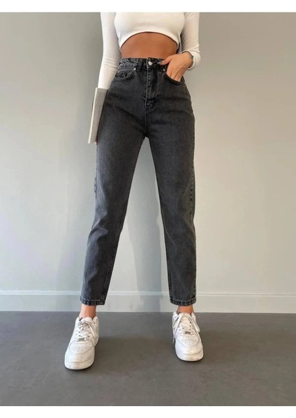 Mom Boyfriend Esnek Yüksek Bel Kadın Kot Pantolon – Rahat Kalıp, Şık Görünüm, Premium Denim Kalitesi fiyatları