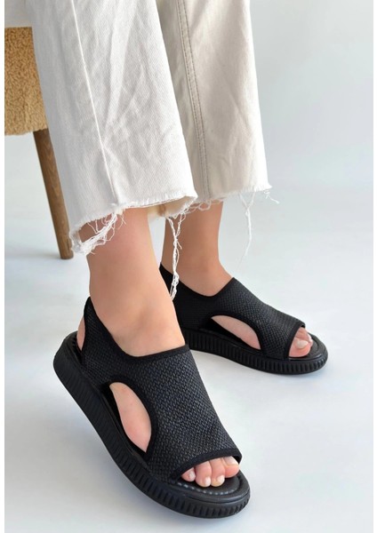 Lvsqvr Wayi Siyah Hasır Cilt Sandalet (Numara: 39)