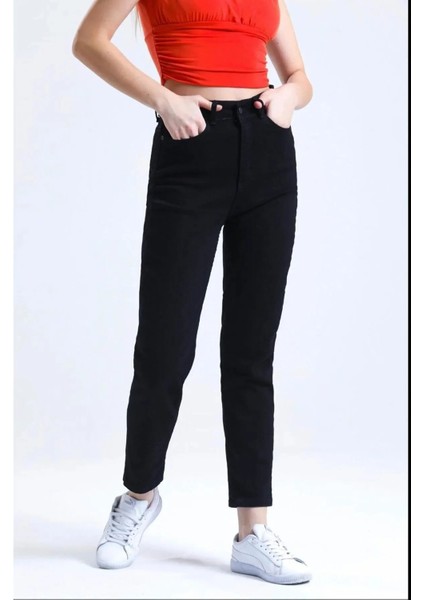 Mom Boyfriend Esnek Yüksek Bel Kadın Kot Pantolon – Rahat Kalıp, Şık Görünüm, Premium Denim Kalitesi