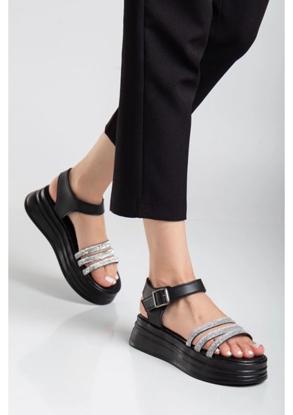 Lvsqvr Lalen Siyah Kemerli Sandalet (Numara: 39) modelleri