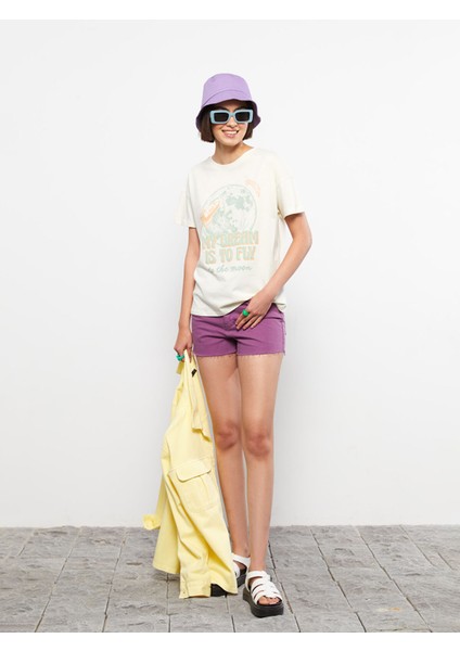 Yeni Sezon Yüksek Bel Standart Fit Düz Cep Detaylı Kadın Jean Şort fiyatları