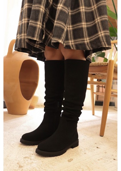 Nıvra Siyah Süet Dikişli Taban Fermuarlı Diz Altı Körüklü Günlük Kadın Bot fiyatları