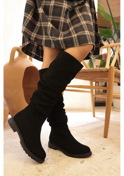 Nıvra Siyah Süet Dikişli Taban Fermuarlı Diz Altı Körüklü Günlük Kadın Bot modelleri