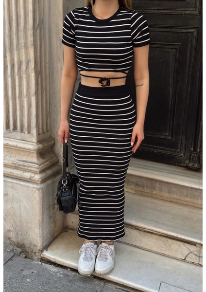 Çizgili Etekli Takım Siyah S3609