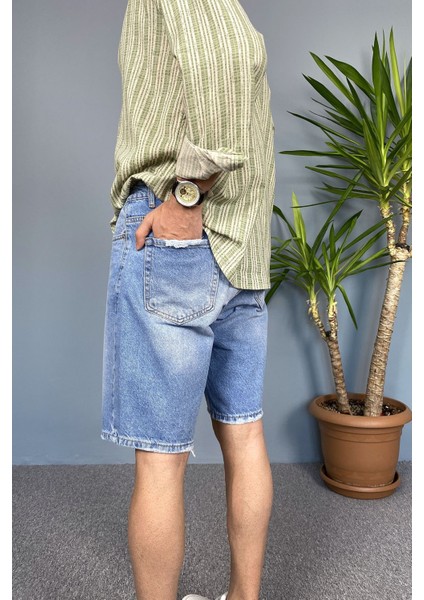 Yırtık Detaylı Kot Şort fırsatları