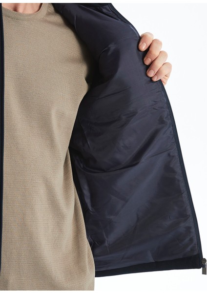 Yeni Sezon Standart Kalıp Dik Yaka Erkek Triko Yelek fırsatları