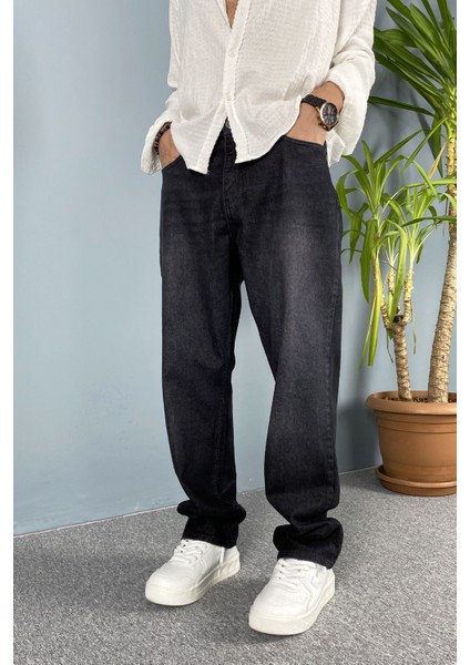Taşlanmış Siyah Baggy Fit Jean Pantolon fiyatları