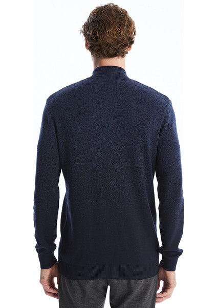 Yeni Sezon Dik Yaka Uzun Kollu Erkek Triko Kazak fırsatları