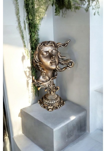 Dekoratif Kaideli Kadın Biblo