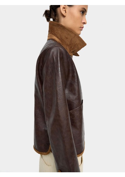 Kontrast Yakalı Deri Efektli Ceket fiyatları