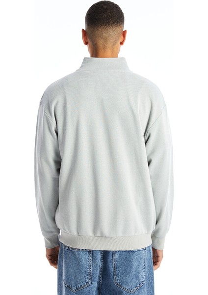 Yeni Sezon Dik Yaka Uzun Kollu Baskılı Erkek Kalın Sweatshirt fırsatları