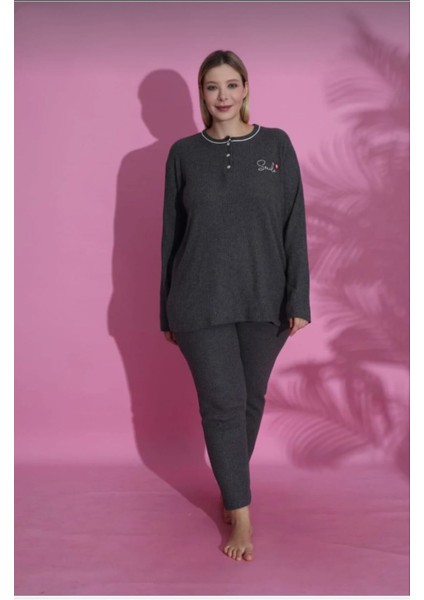 Kadın Kışlık Büyük Beden Yakası Düğmeli Uzun Kollu Interlok Pijama Takımı