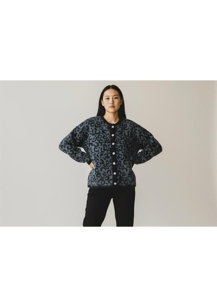 Uzun Kollu Leopar Desenli Kaliteli Yünlü Hırka fiyatları