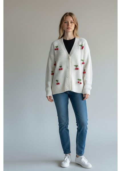 Triko Kiraz Detaylı Cotton Angora Yünlü Uzun Kollu Kazak