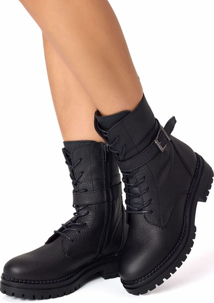 Siyah Hakiki Deri Fermuarlı Bağcıklı Kadın Bot fiyatları