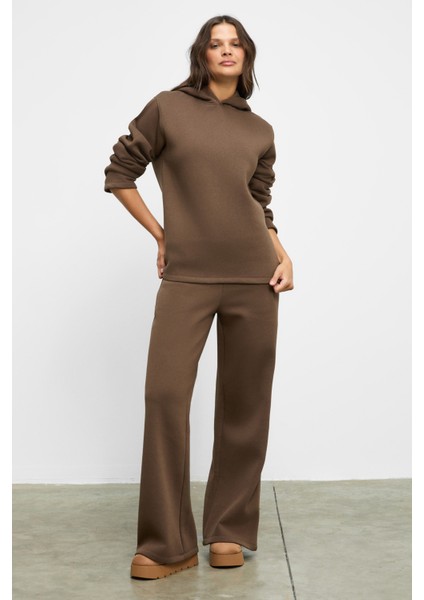 Astrıda Kadın Pamuklu Içi Polarlı Kapüşonlu Regular Beli Lastikli Cepli Geniş Paça Kahverengi Alt-Üst Takım fiyatları
