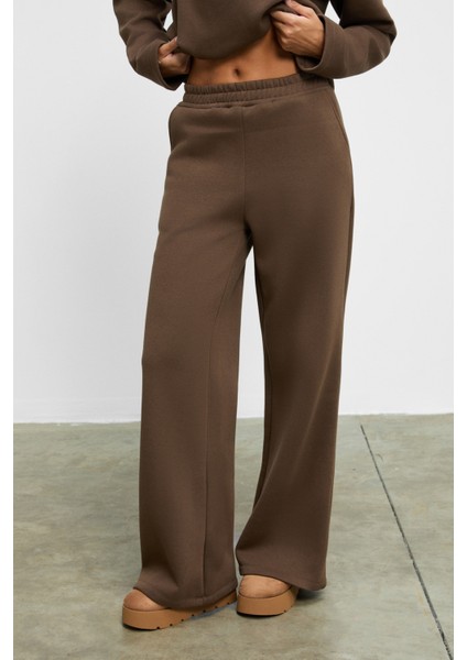 Astrıda Kadın Pamuklu Içi Polarlı Kapüşonlu Regular Beli Lastikli Cepli Geniş Paça Kahverengi Alt-Üst Takım indirimleri