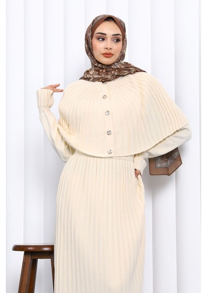 Krem Pelerin Detaylı Uzun Triko Elbise modelleri