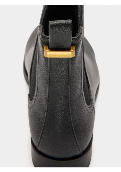 Chelsea Bot indirimleri