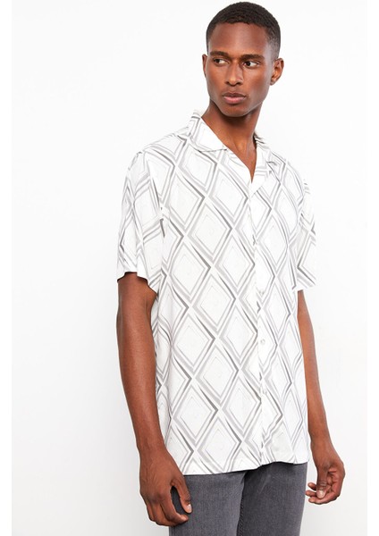 Yeni Sezon Regular Fit Kısa Kollu Desenli Erkek Gömlek fiyatları