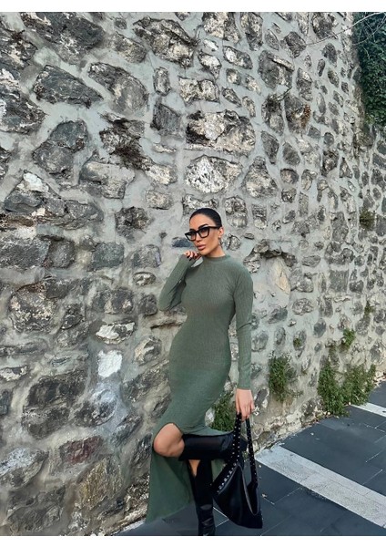 Bosel Yırtmaçlı Kalın Bürümcük Uzun Elbise Yeşil