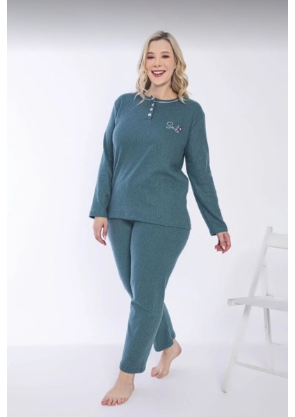 Kadın Kışlık Büyük Beden Yakası Düğmeli Uzun Kollu Interlok Pijama Takımı