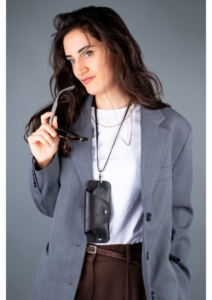 Hakiki Deri Gözlük Kılıfı – Askılı Şık ve Koruyucu Unisex Gözlük Kılıfı fiyatları