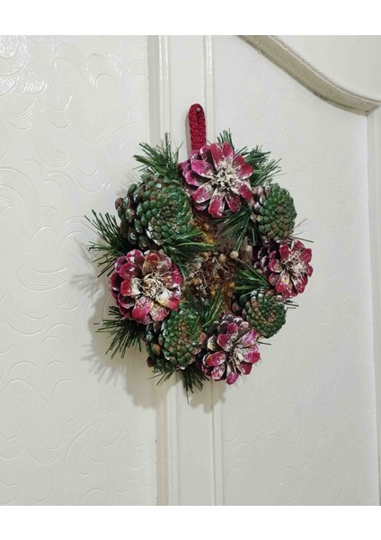 Hediyelik Yılbaşı Özel Tasarım Kozalak Garland Kapı Duvar Süsü fiyatları