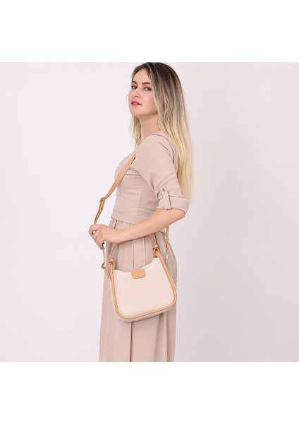 930062 Bej Kadın El & Omuz Çantası modelleri