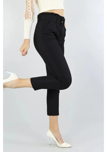 Slim Fit Havuç Paça Kemerli Kadın Pantolon – Zamansız Şıklık, Maksimum Konfor, Modern Siluet