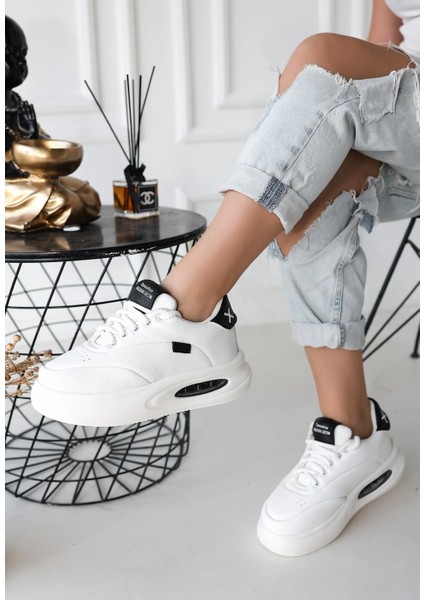 Nrtmsa Chris Beyaz Cilt Siyah Detaylı Bağcıklı Spor Ayakkabı (Numara: 39) fiyatları