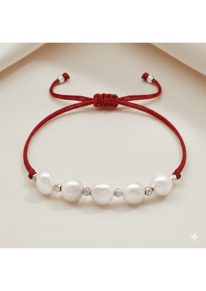 Makrome Örgülü Naturel Kesim Kırmızı Ipli Beyaz Dorika Top Süslemeli Doğal Inci Kadın Bileklik fırsatları