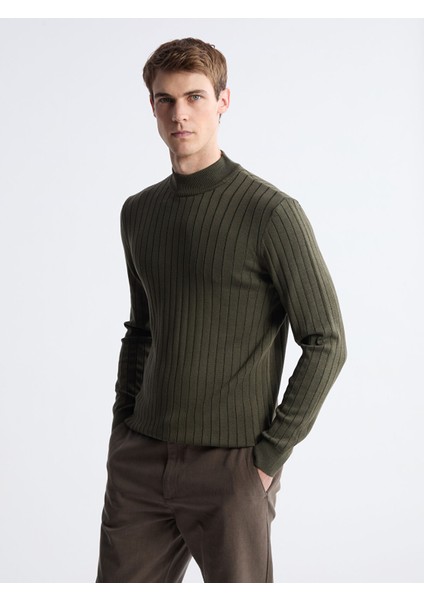 Yeni Sezon Yarım Balıkçı Yaka Erkek Triko Kazak