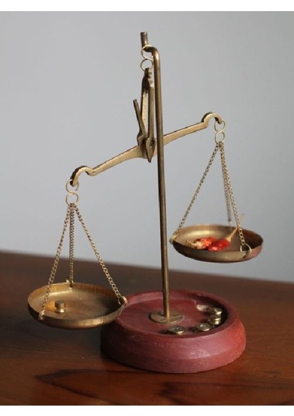 Doğal Ahşap ve Pirinç Metal Kuyumcu Terazisi Dekoratif Terazi Masaüstü Dekoru