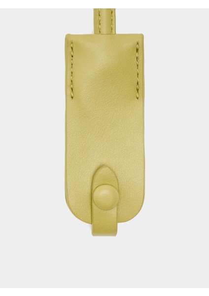 Charm'lı Tote Çanta fırsatları