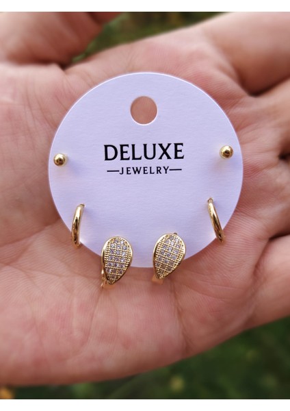 Çelik Şık Tasaramıyla Dikkat Çeken Çoklu Küpe