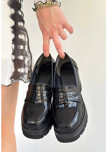 Nrtmsa Janes Siyah Rugan Dolgu Topuk Ayakkabı (Numara: 40) modelleri