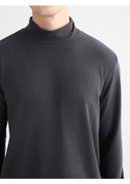 Yeni Sezon Dik Yaka Erkek Sweatshirt modelleri