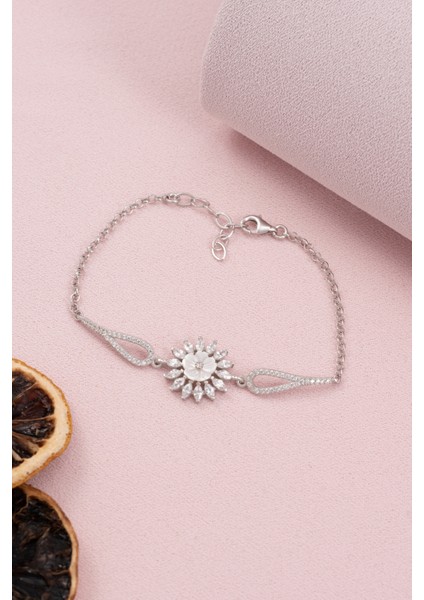 925 Ayar Gümüş Rodyumlu Zirkon Sedef Taşlı Bileklik fiyatları