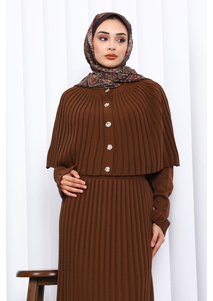 Kahverengi Pelerin Detaylı Uzun Triko Elbise modelleri