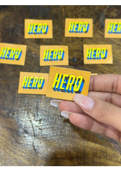 8 Adet Hero Yazılı Arma Seti 4x3 cm fiyatları