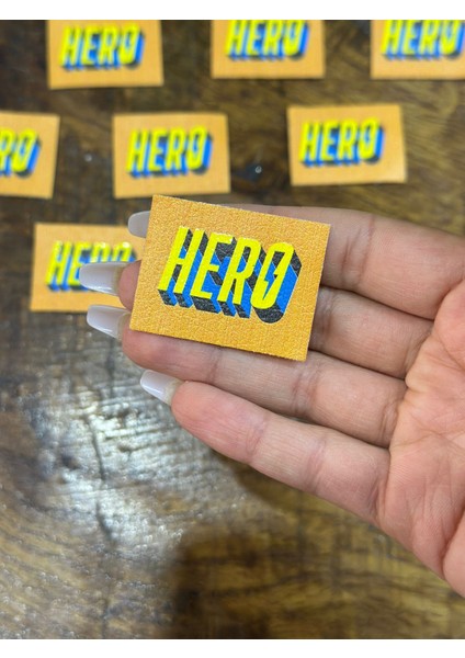 8 Adet Hero Yazılı Arma Seti 4x3 cm modelleri