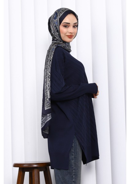 Lacivert Bisiklet Yaka Soğuk İplik Triko Tunik fırsatları