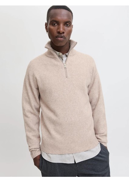 Erkek Yarım Fermuarlı Dik Yaka Bej Örme Kazak - 12278937 fiyatları