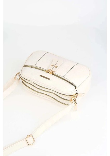 Kadın Sincap Beyaz 4 Bölmeli Suni Deri Orta Boy Fermuar Kapama El Kol ve Omuz Çantası