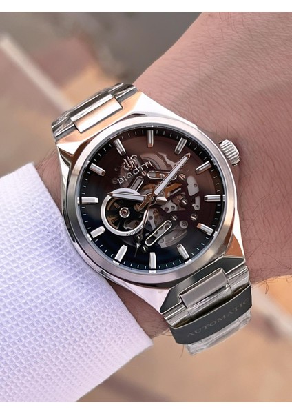 Otomatik ve Kurmalı Çelik Karatma ve Renk Atma Yapmaz 5 Atm Erkek Kol Saati EBG.10692.2 modelleri